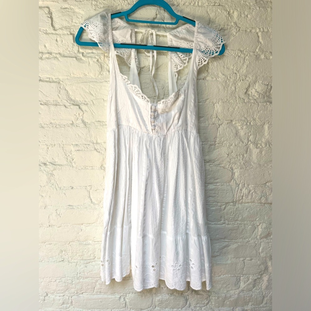 White cotton dress with tie back